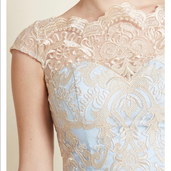 ModCloth Chi Chi London Elegance Lace Dress - Picture 4 of 8